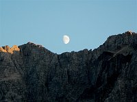 07 - La luna vista dal rifugio F.lli Greco